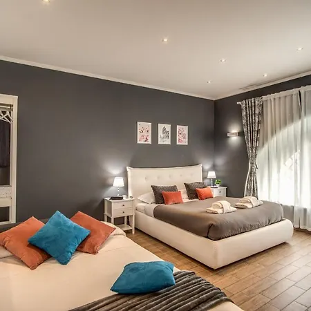 Colosseum Royal Apartment *