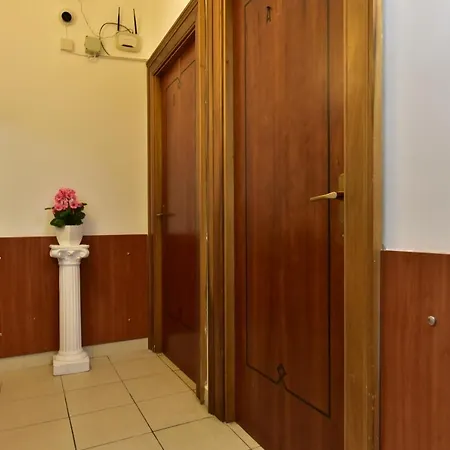 Terminal House Bed and breakfast 2*