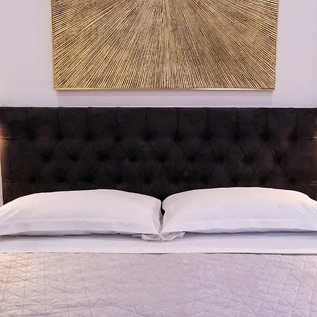 Apartament T-house *