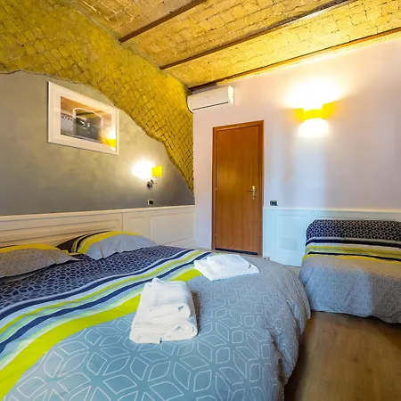 Domus Avi - Guest house Rome