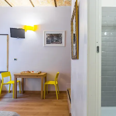 Domus Avi - Guest house