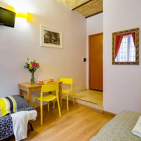 Guest house Domus Avi -