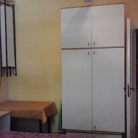 Metro' Line Bed & Breakfast *