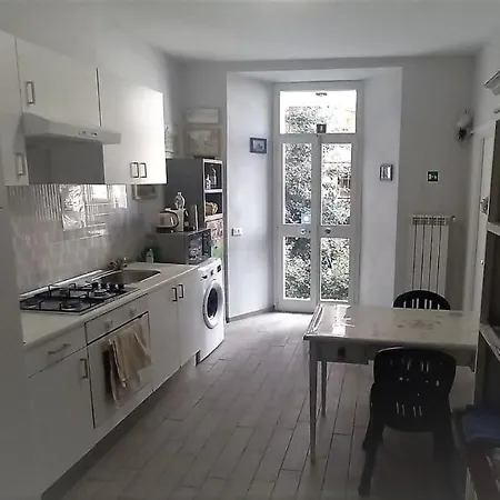 Guest house Parri Silton *