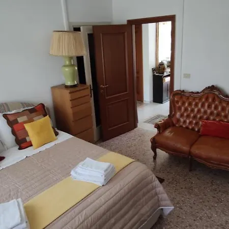 La Badia Del Cavaliere 2 Guest house Rome