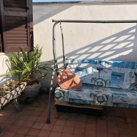 Lizartgarden Panoramic Homestay Rome