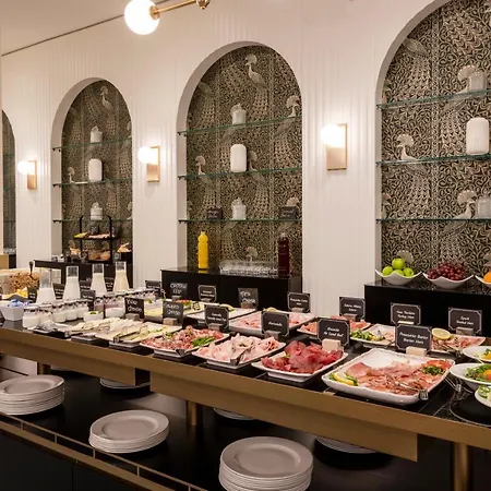 H10 Palazzo Galla Hotell 4*