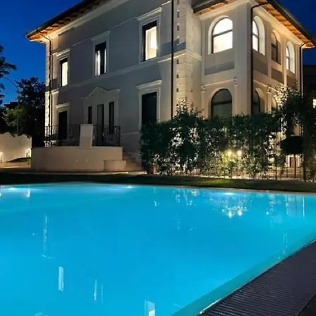 Apartmanhotel Livia Valeria Palace *