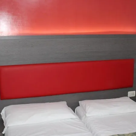 Hotel Center 2 3*