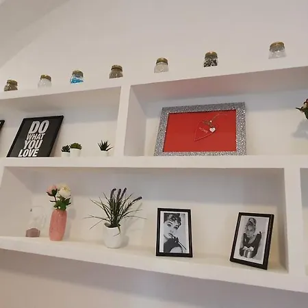 Chic 'n Charme Trastevere Terrace 2 Apartment *