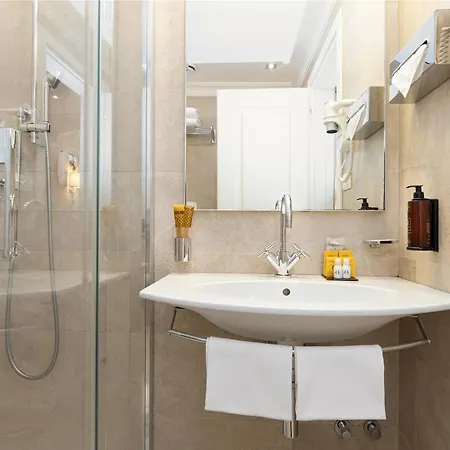 Della Conciliazione Hotel 4*