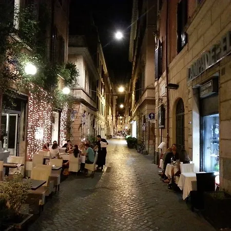 La Lumiere Di Piazza Di Spagna Rome