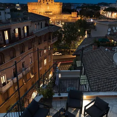 Idyllia - Penthouse In Navona Area Apartment Rome