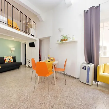Campo De' Fiori Cute Apartment *
