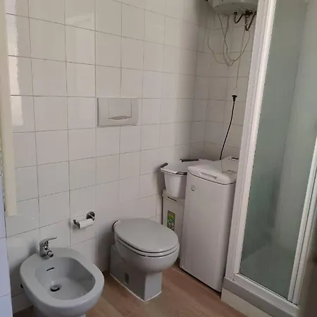 Camera Piazza Bologna Homestay