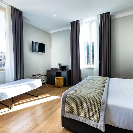 Hotel The Cross 3*
