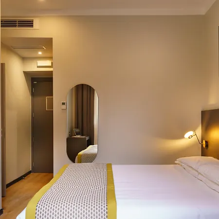 Hotel The Cross
