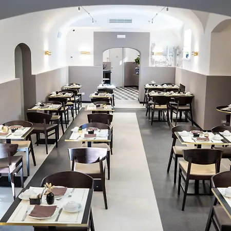 The Cross 3* Roma