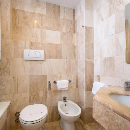 Quality Rouge Et Noir Hotel 4*