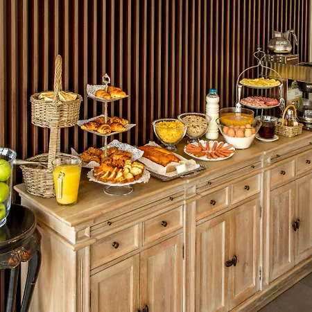 The B Place Hotel