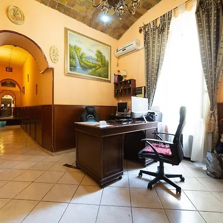 Hotel Farini 2*