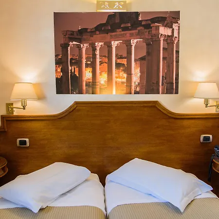 Kent Hotel 3*