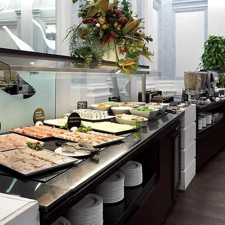 Exe International Palace Hotel Rome