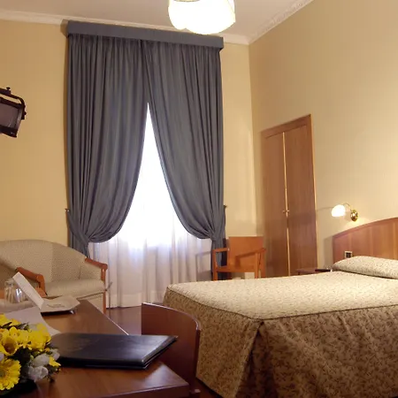 Hotel Corot 3*