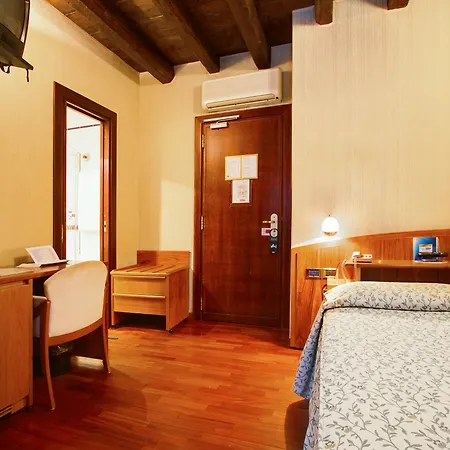 Hotel Corot Roma