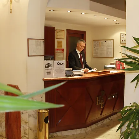 Pace Helvezia Hotel Rome