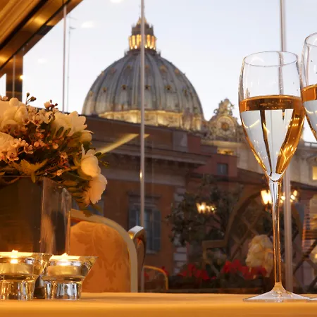 Residenza Paolo Vi Hotel