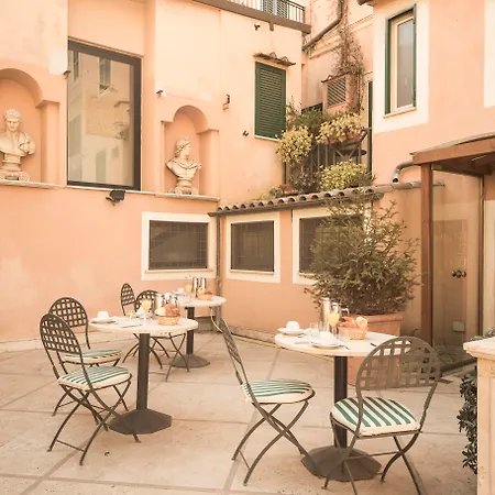 Donatello Hotel