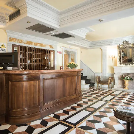 Hotel Donatello 3*