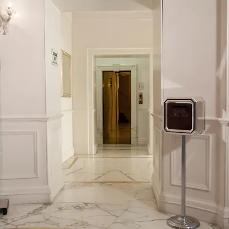 Gambrinus Hotel 4*
