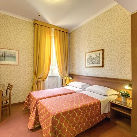Hotel Corona 3*
