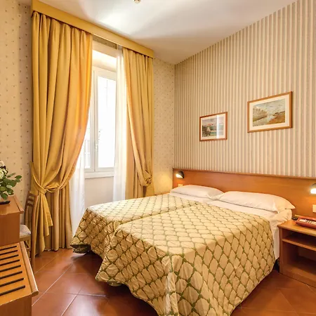 Szálloda Hotel Corona