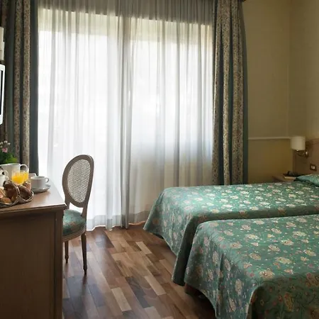Santa Costanza By Omnia Hotel 4*