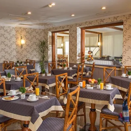 Santa Costanza By Omnia Hotel