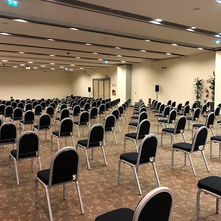 Szálloda Crowne Plaza St. Peter's By Ihg 4*