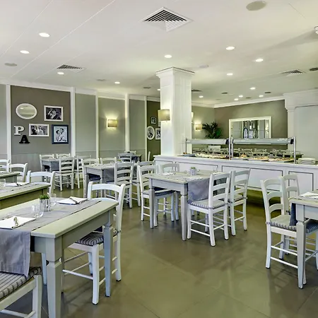 酒店 罗马圣彼得皇冠假日酒店 4*
