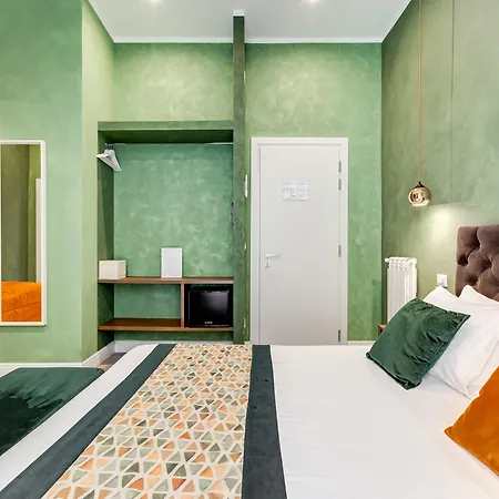 Ripetta Luxurious