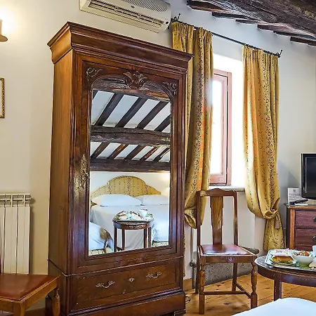 Fontana 3* Róma