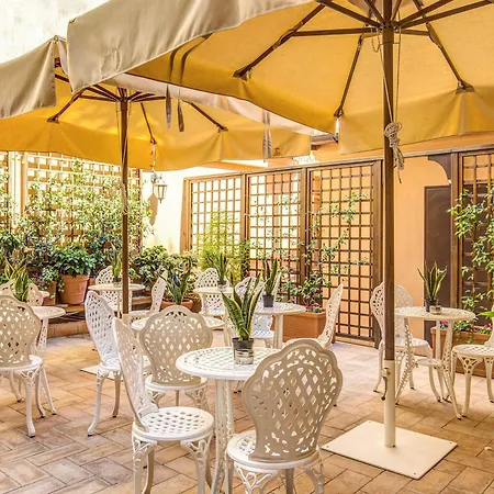 Charme Spagna Boutique Hotel 3*