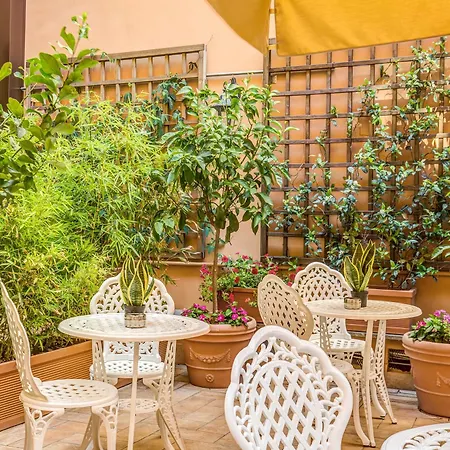 Hotel Charme Spagna Boutique 3*