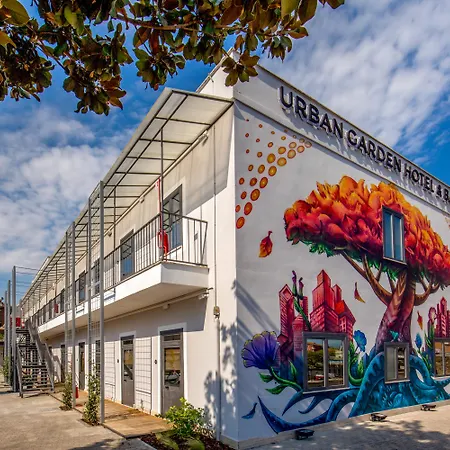 Urban Garden 3*