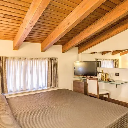 Otel The Roma