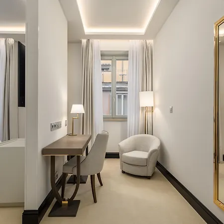 Room Mate Collection Filippo, Rome-Fontana Di Trevi Hotel Rome