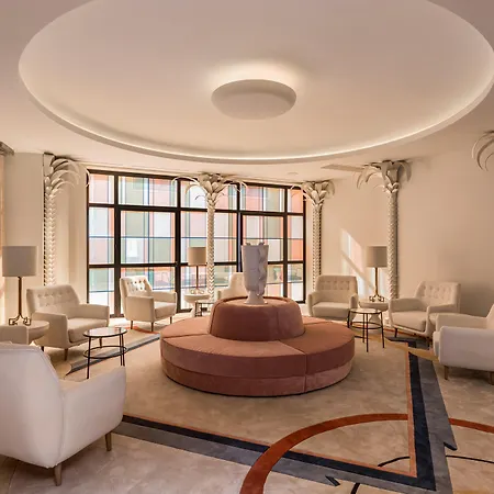 Room Mate Collection Filippo, Rome-Fontana Di Trevi Hotel 4*