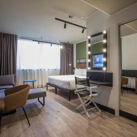 Hotel Mercure Cinecitta Roma