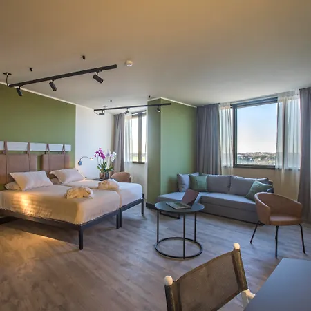 Mercure Cinecitta 4*